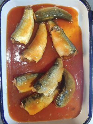 125 g conserveerde sardine vis met een hoog eiwitgehalte